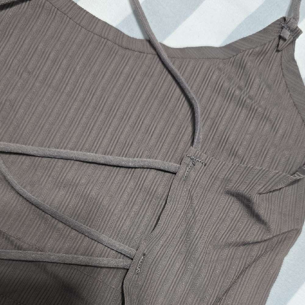 Gray Strappy NO SHOW Sports Bra - Picture 2 of 4